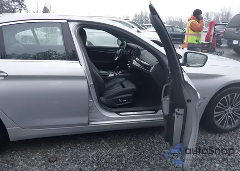 2018 BMW 530E xDrive Iperformance z USA, uszkodzony, nr VIN WBAJB1C5XJB083824